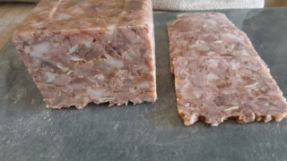 Fiambre de cabeza de cerdo