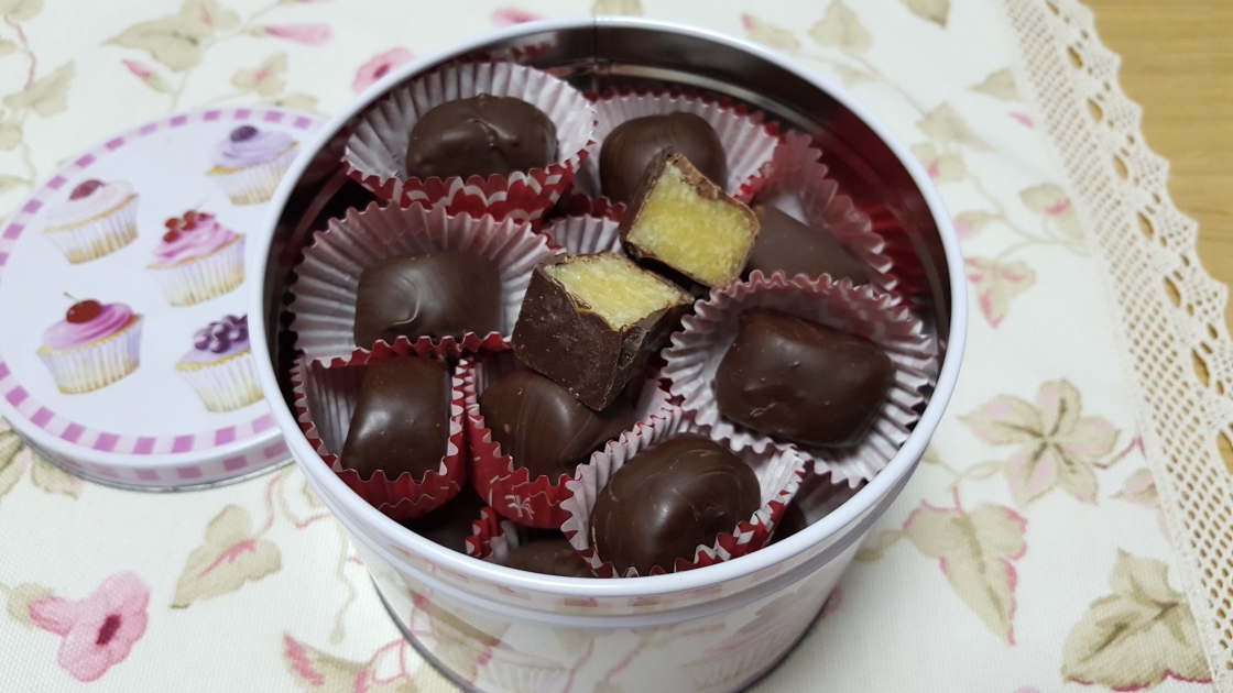 Bombones de mazapan a la naranja