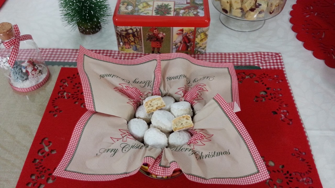 Mantecados empolvados