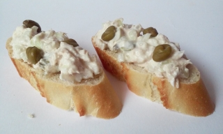 CANAPE DE ATUN