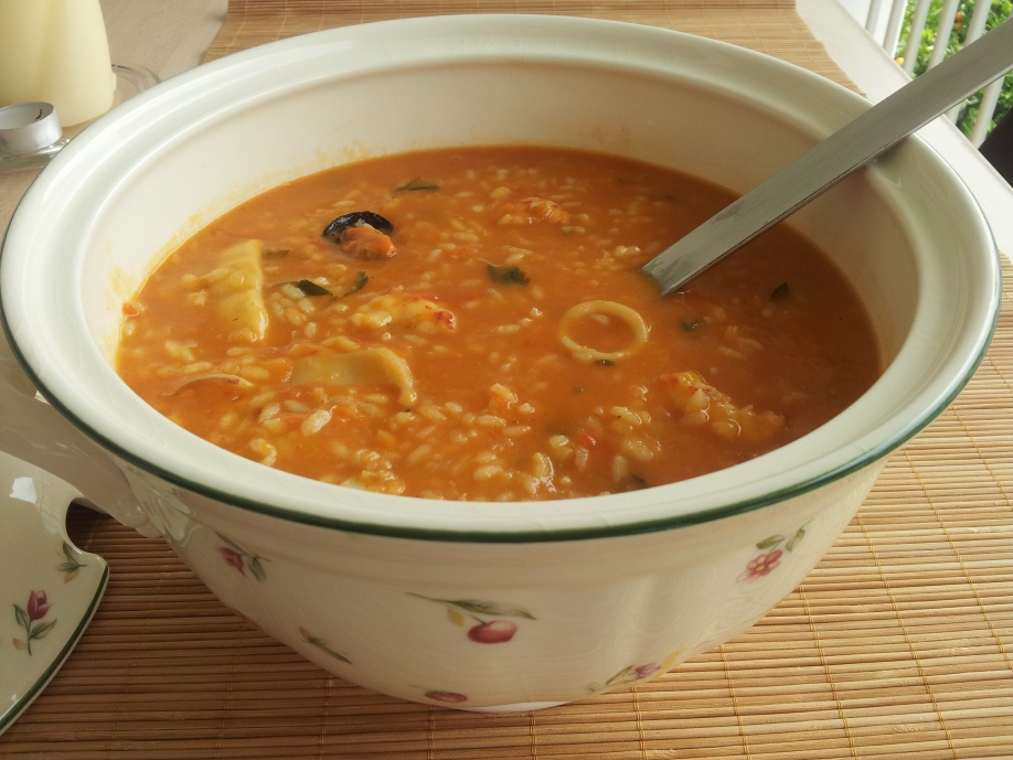 Arroz con gambas y mejillones