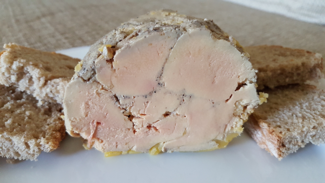 Foie con manzanas y salsa pedro ximénez