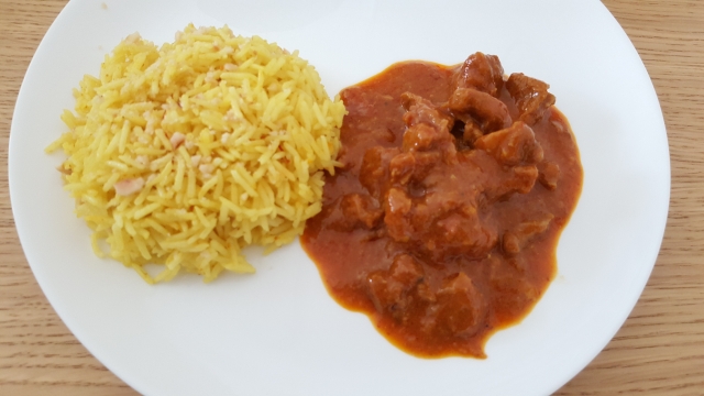 Estofado de cordero o pavo con leche de coco