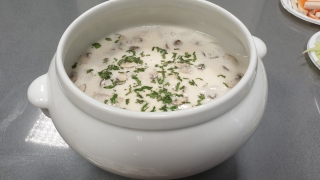 Sopa thai de langostinos y coco