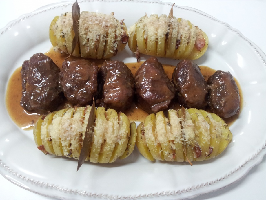 Carrilladas al whisky con higos