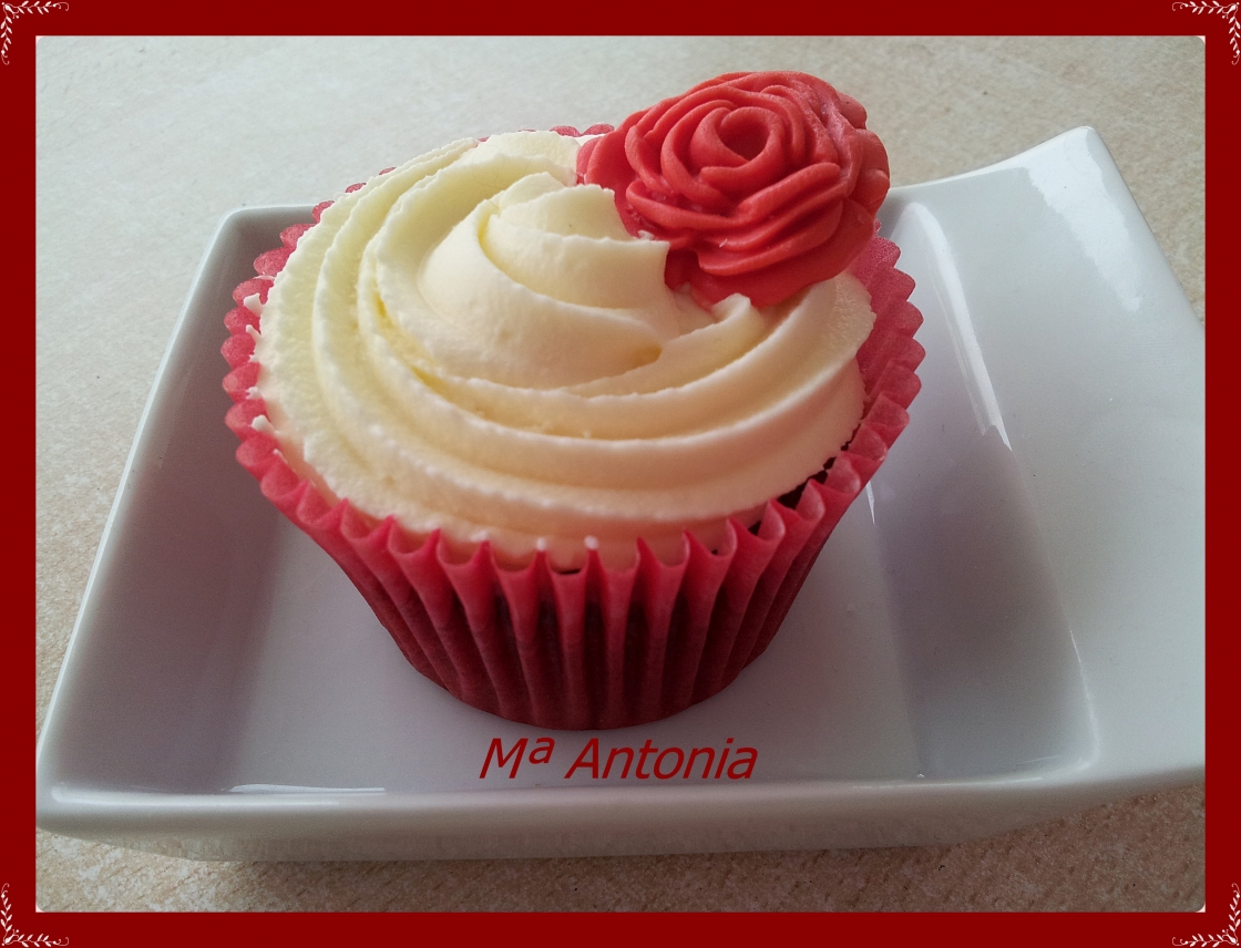 CUPCAKE RED VELVET