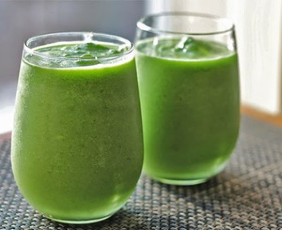 Smoothie de melocoton y espinacas